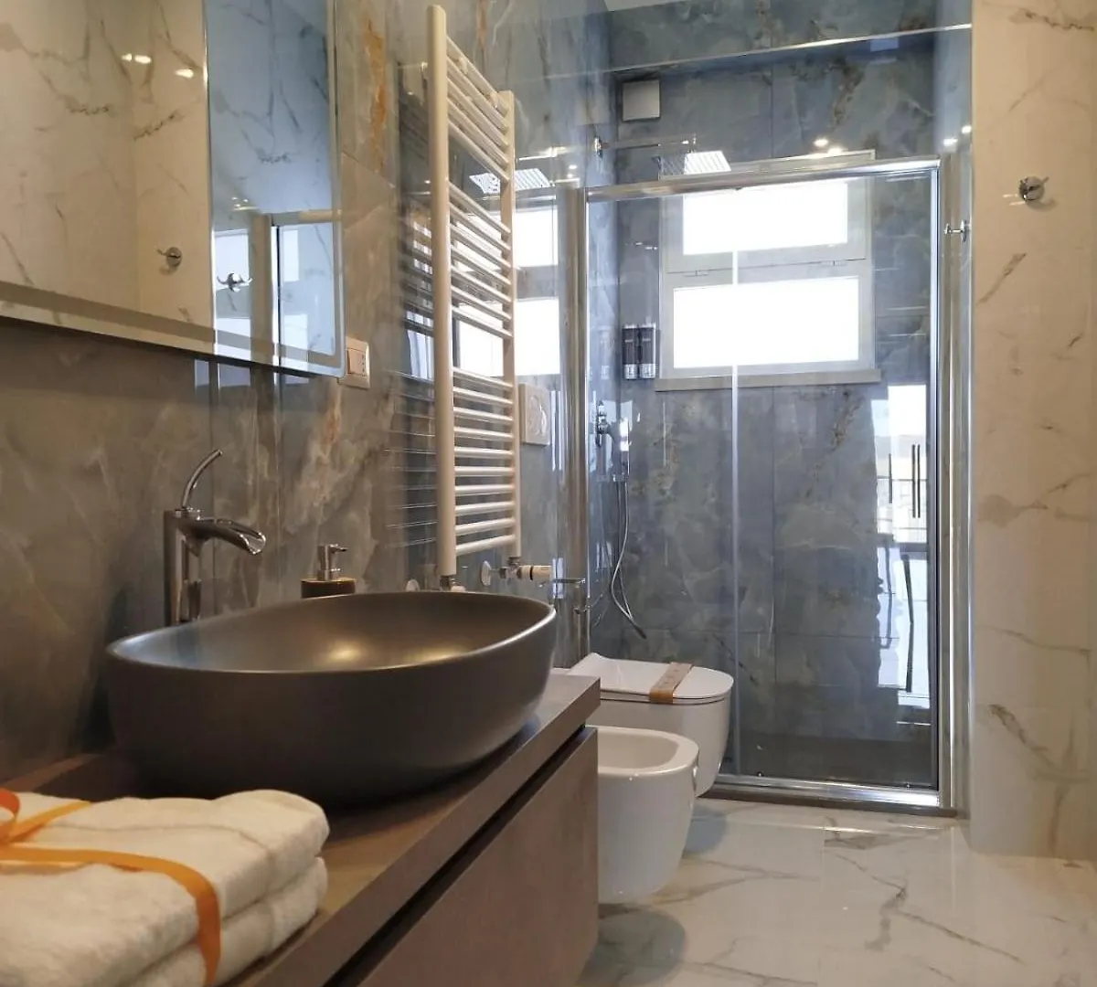 Luxury Melo Apartment Bari Italia
